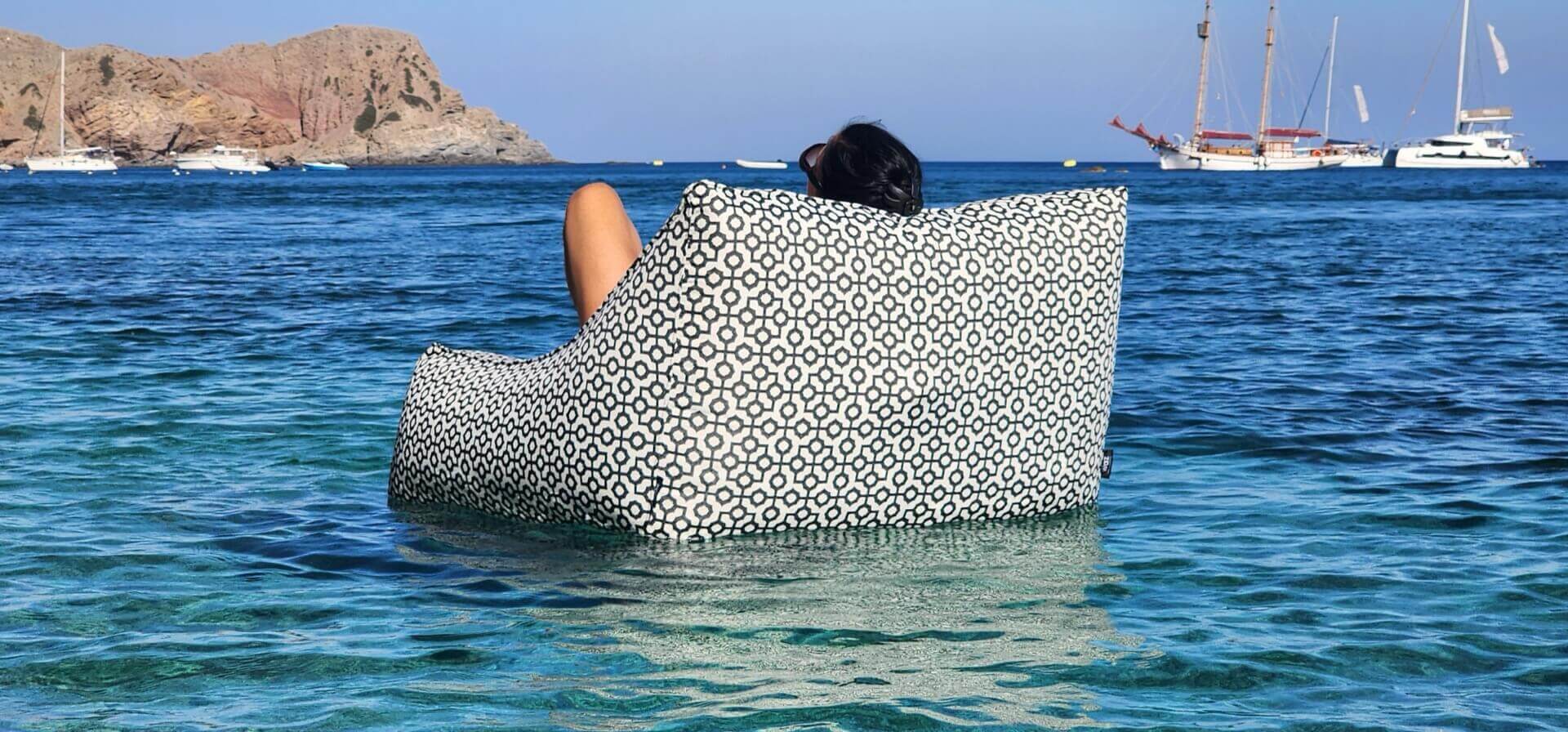 European Lounger gallery image 28