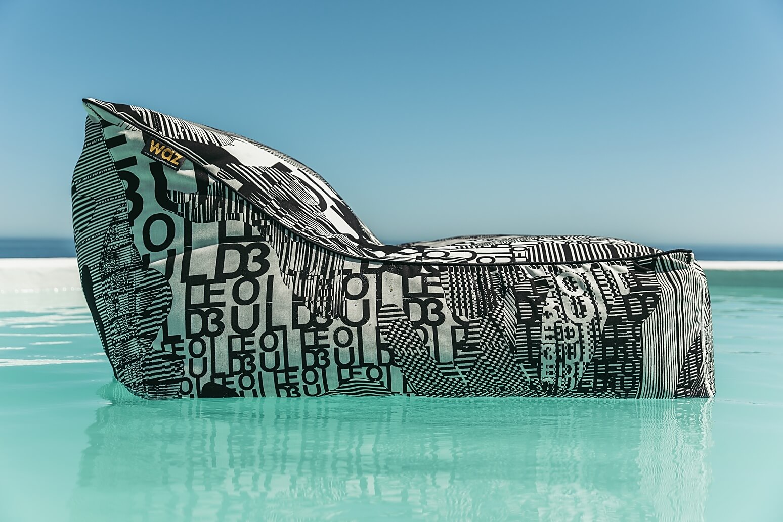 European Lounger gallery image 59