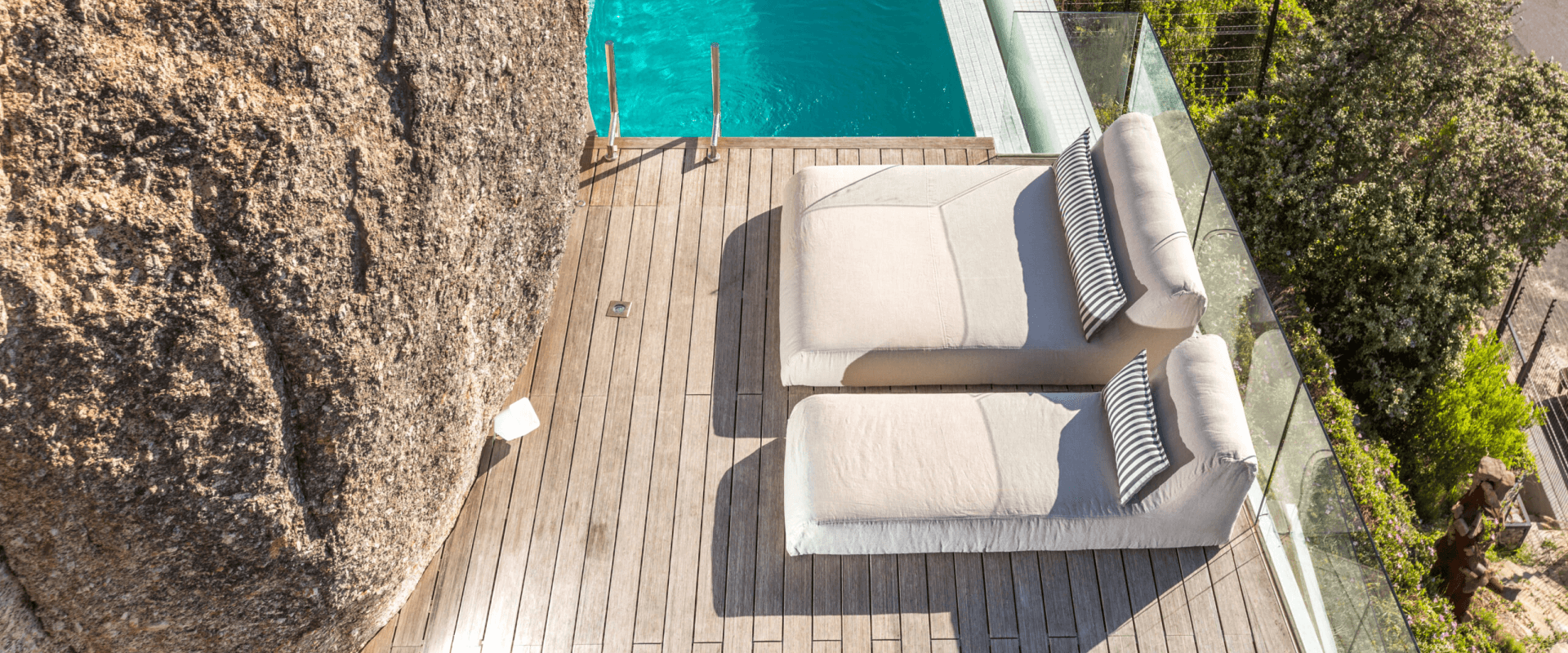Single Grecian Daybed view 2